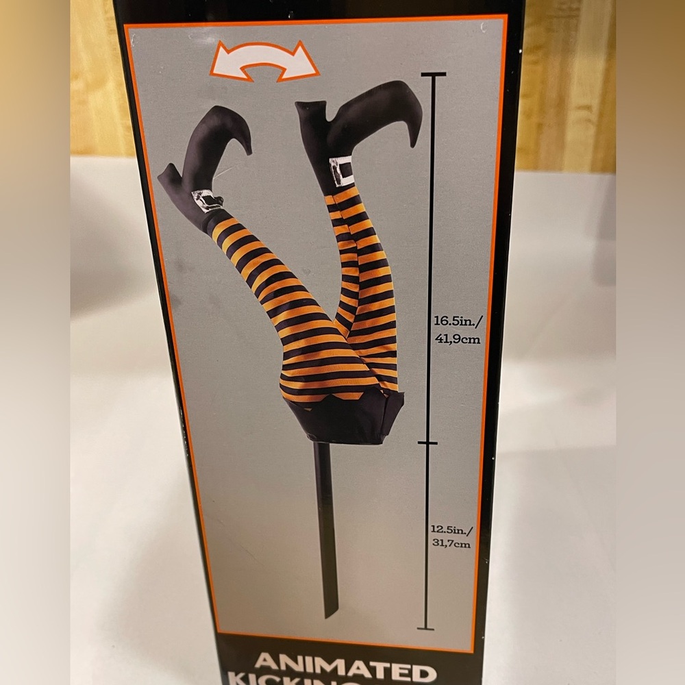 Mr Animated Witch Kickers Halloween new